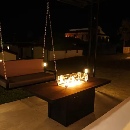 بيت للعطل Tsiaras House