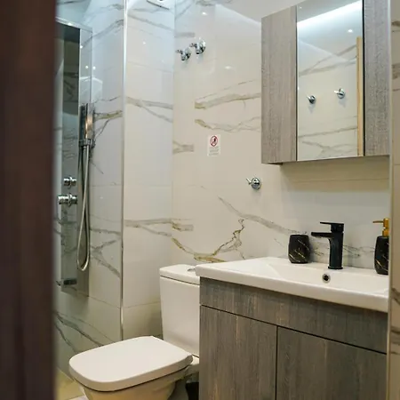 Tsiaras House * زيوس ماماس