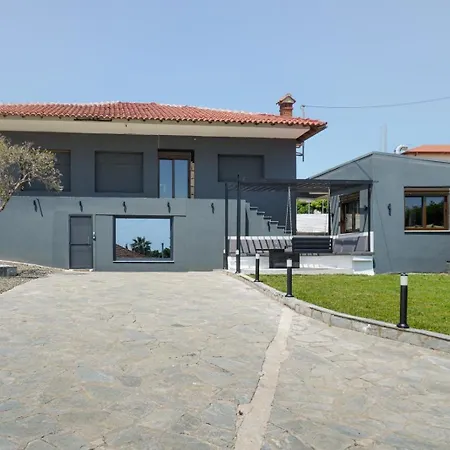 Tsiaras House Holiday home