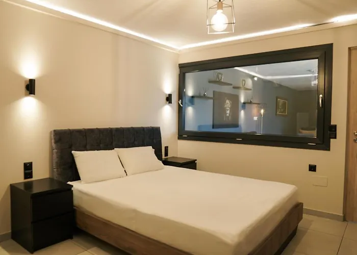 Tsiaras House *